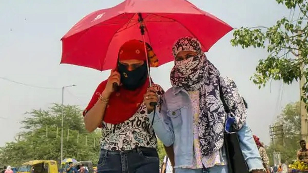 Weather Update: राजस्थान में सात साल की सबसे तेज गर्मी: जैसलमेर में पारा 46° पार, MP-UP में बारिश, बिहार में तूफान का अलर्ट।